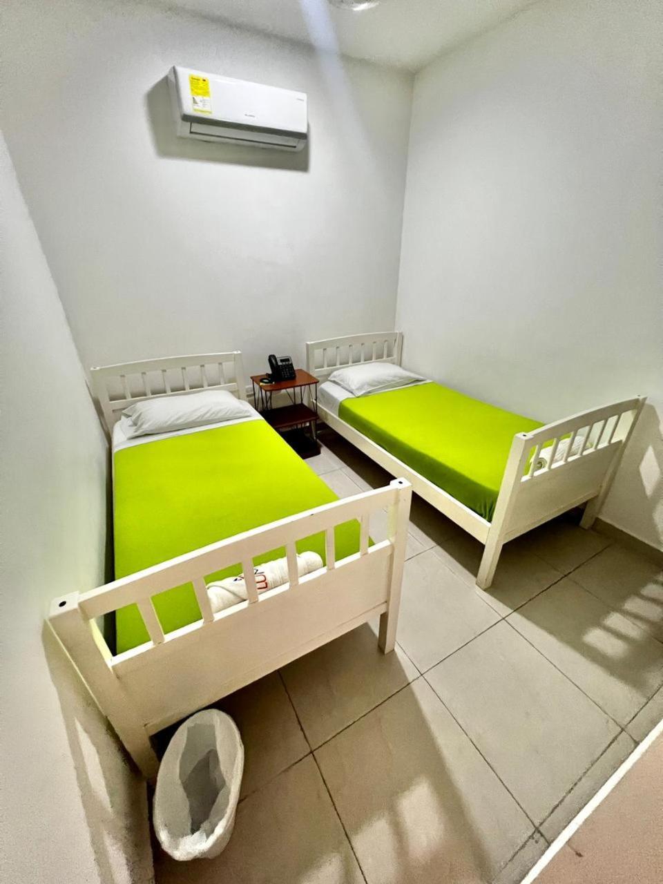 Hostal Lumar Barranquilla  Bagian luar foto